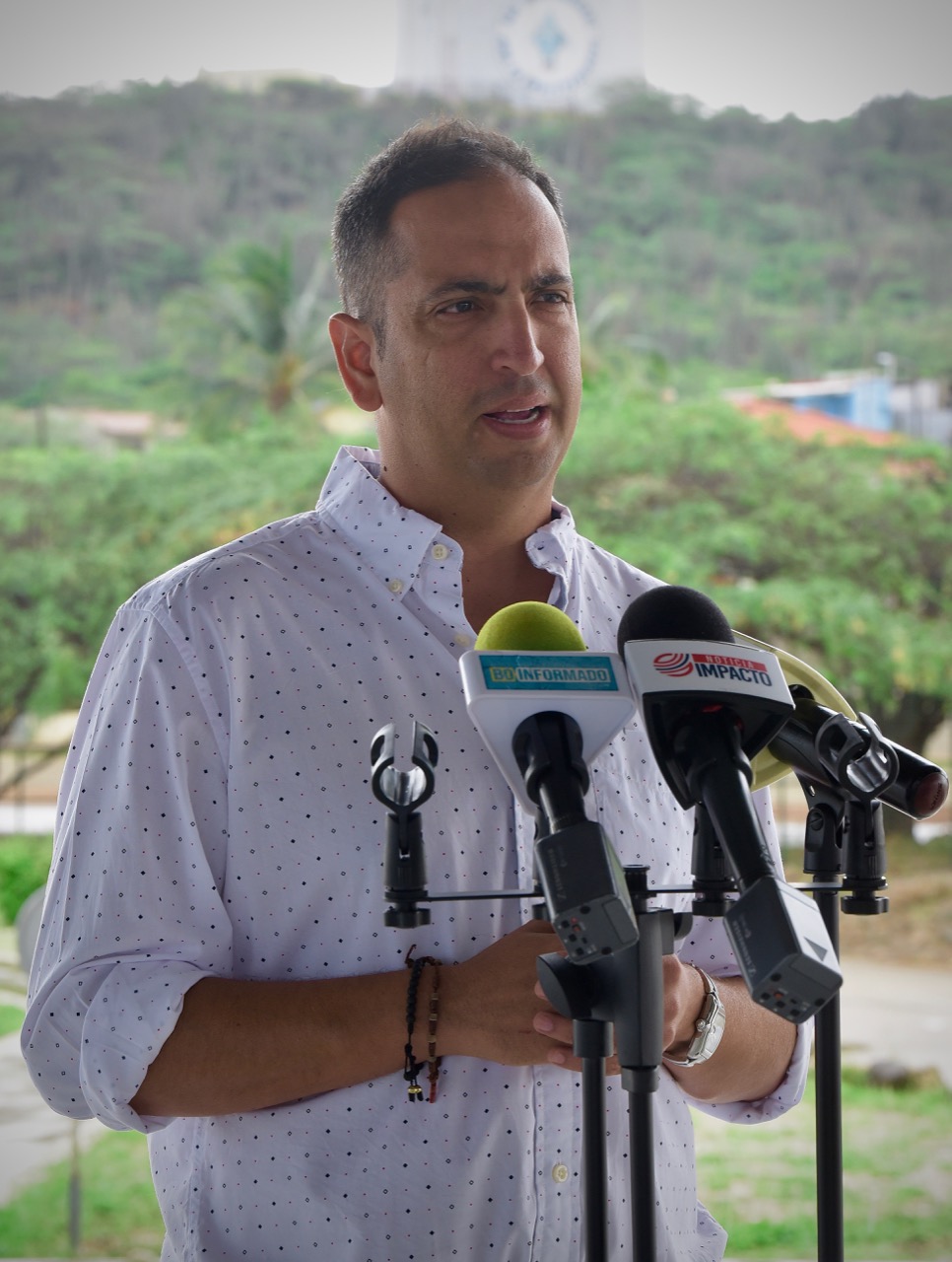 Minister Dangui Oduber 5