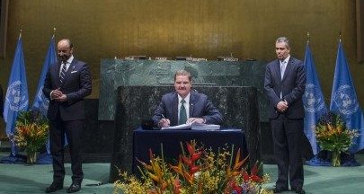 Un Mike Eman Signing Climate Change Treaty 1