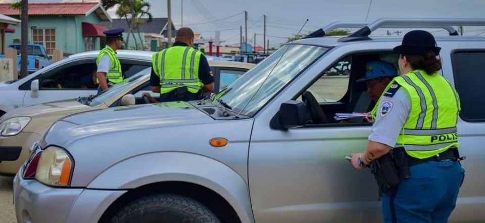 Policia De Aruba2