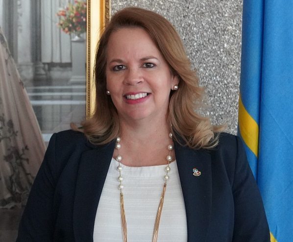 Prome Minister Evelyn Wever Croes000