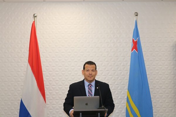 Minister Rocco Tjon...