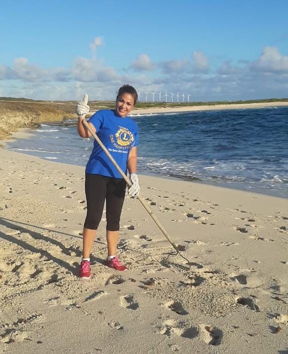 Beach Cleanup Lions 4