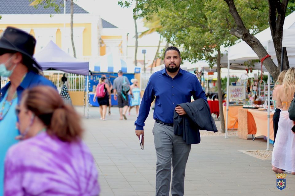 Diputado Thielman Den Parke Ku Turista...