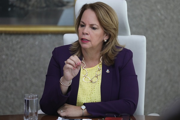 Sindicato 2 Minister Evelyn Wever Croes