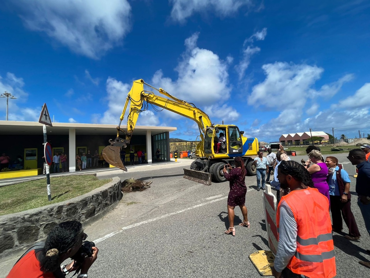 St. Eustatius A Habri E Prome Parti Di Proyecto Di Airport Boulevard 2