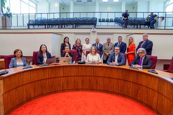 Un Splicacion Amplio A Keda Brinda Na Parlamento Pa Locual Ta Trata Landspakket