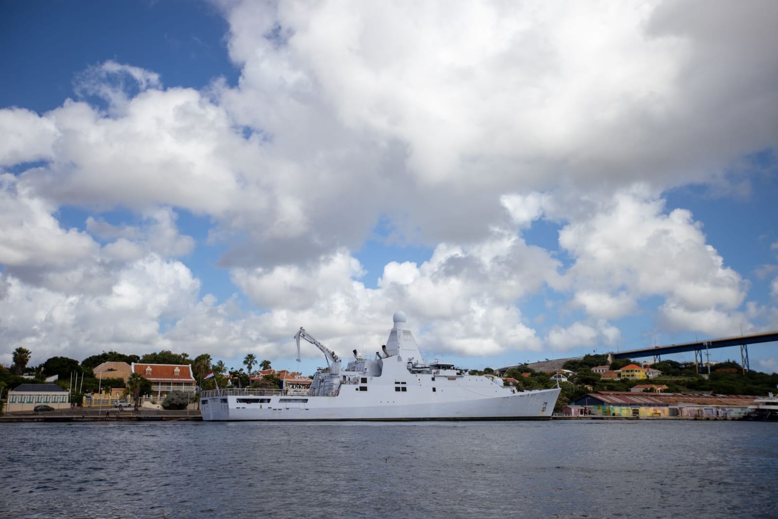 Zr.Ms. Holland Lo Stationa Den Caribe - EA News Aruba