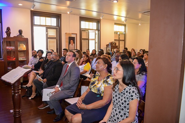 Camera Di Comercio Ta Stimula Inspira Y Educa Entrepreneurs Via E Business Plaza Event Cu A Tuma Luga Na San Nicolas....3