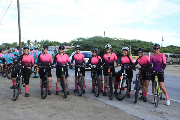 Minister Endy Croes A Participa Den E Cycling Awareness Ride....25