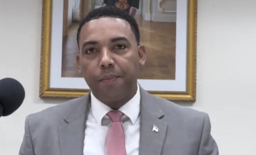 Parlamentario Hendrik Tevreden Movecion Di Accion 21 Ta Movecion Politico Peligroso Pa Aruba