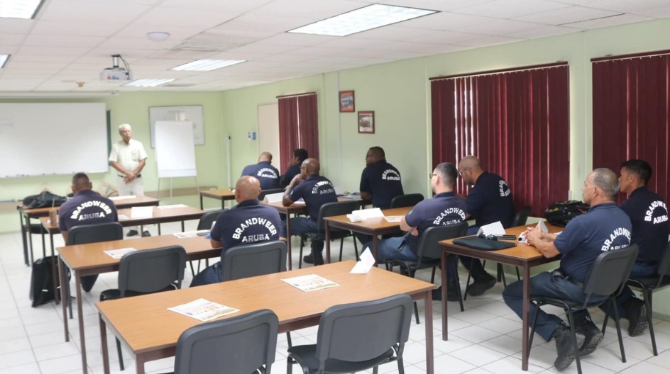 Brandweer Aruba Ta Pasando Den Proceso Di Cambio Y Mehoracion