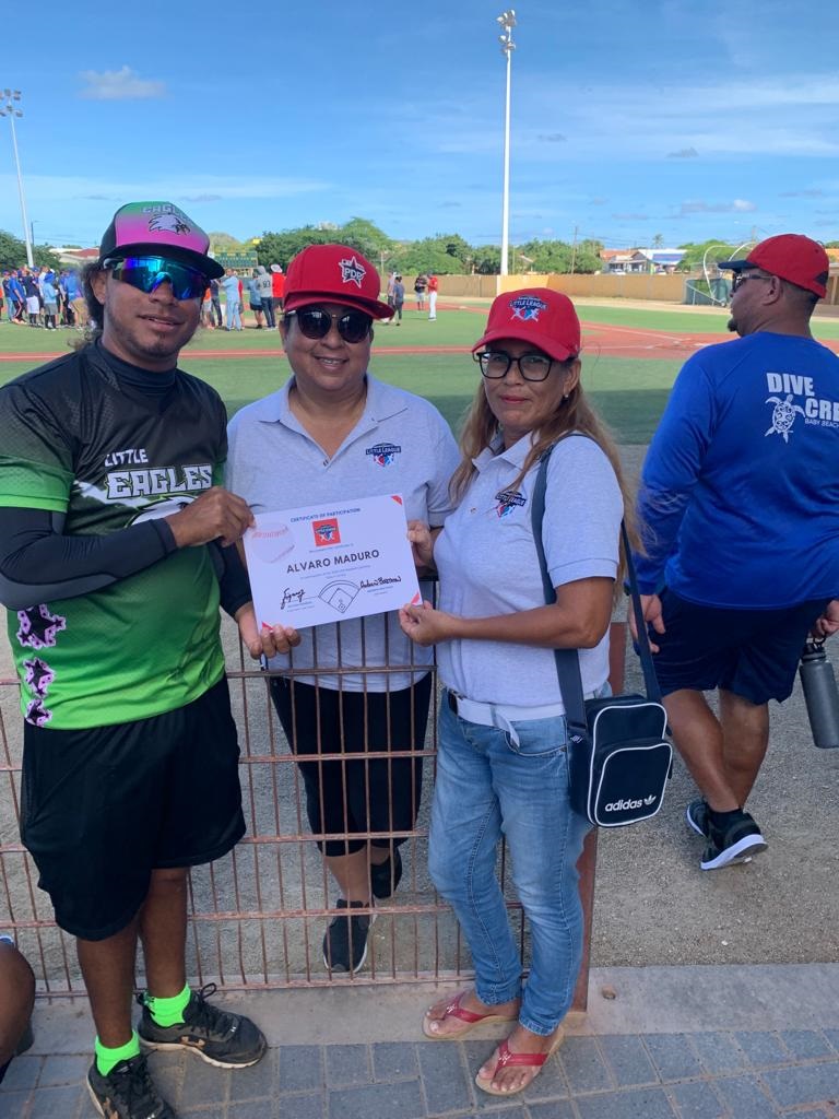 E Prome Coaching Clinic Di Usa Baseball Na Aruba Tawata Sumamente