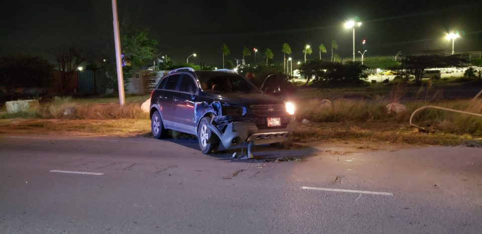 Accidente Y Un Detencion Na Rotonde Di Airport