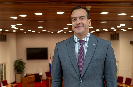 Minister Geoffrey Wever