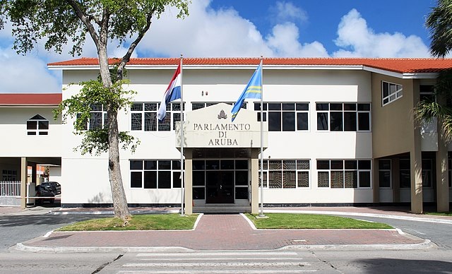 Parlamento Di Aruba A Haya Un Presentacion Riba Futuro Di Ensenansa Di Aruba....