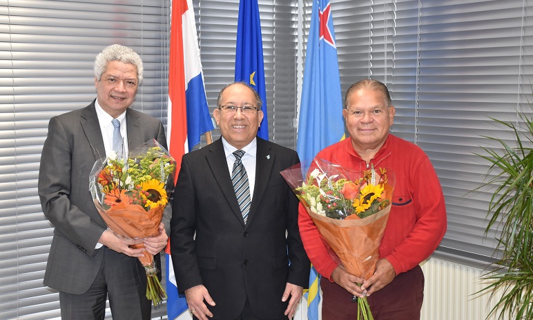 Hopi Aprecio Di Minister Thijsen Pa Hubilario Arubahuis