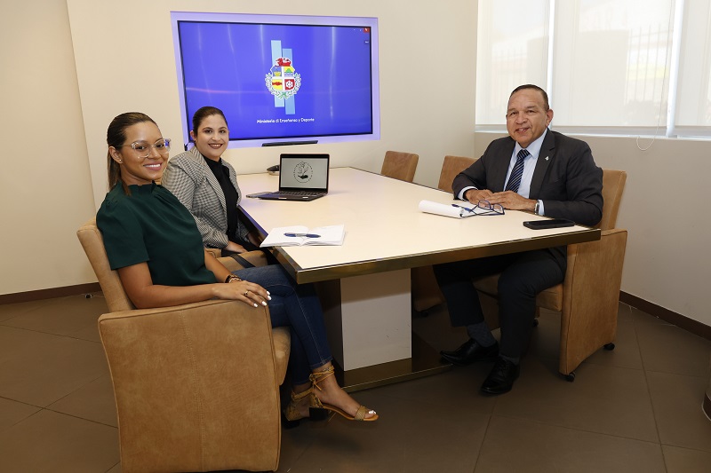 Minister Endy Croes A Reuni Cu Representantenan Di Fundacion Plan Di Bida