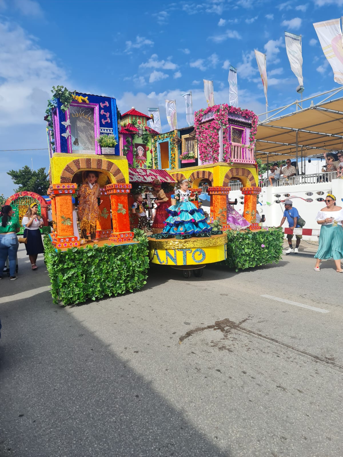 Parada Di Mucha Oranjestad 03