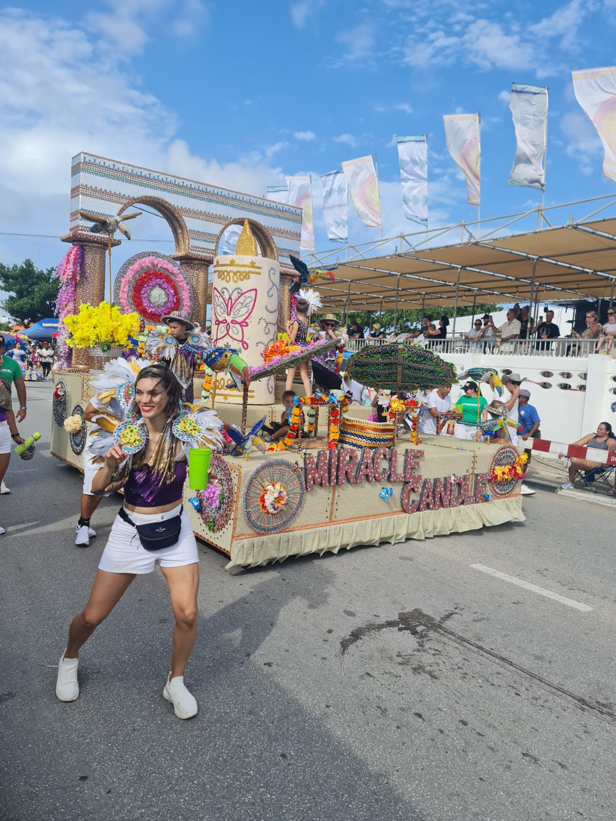 Parada Di Mucha Oranjestad 06