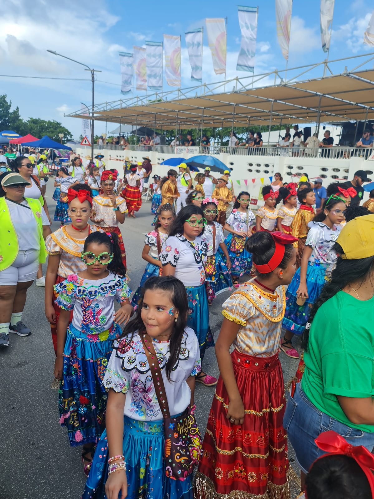 Parada Di Mucha Oranjestad 08