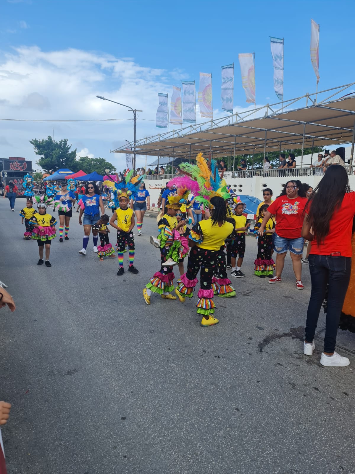 Parada Di Mucha Oranjestad 14