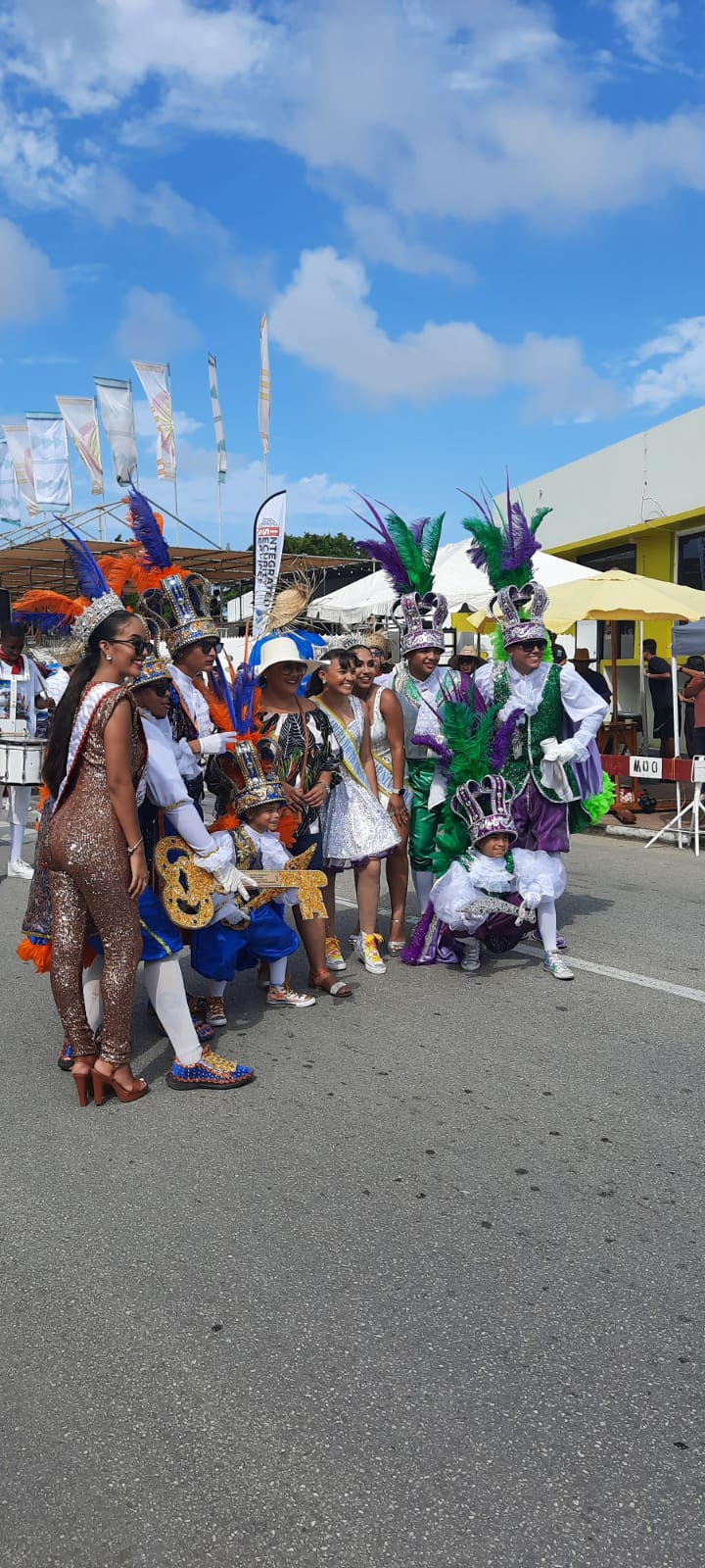 Parada Di Mucha Oranjestad 25