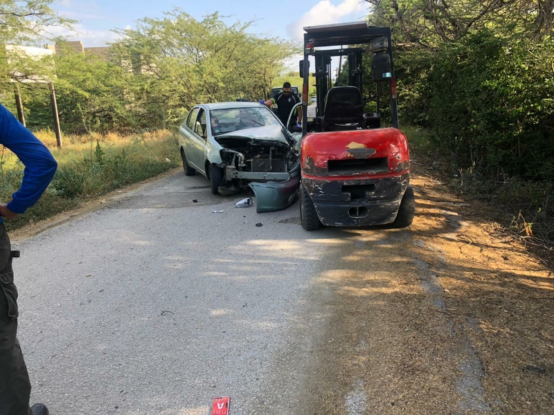 Accidente Entre Forklifter Y Un Toyota Yaris...2