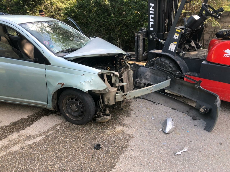 Accidente Entre Forklifter Y Un Toyota Yaris...3