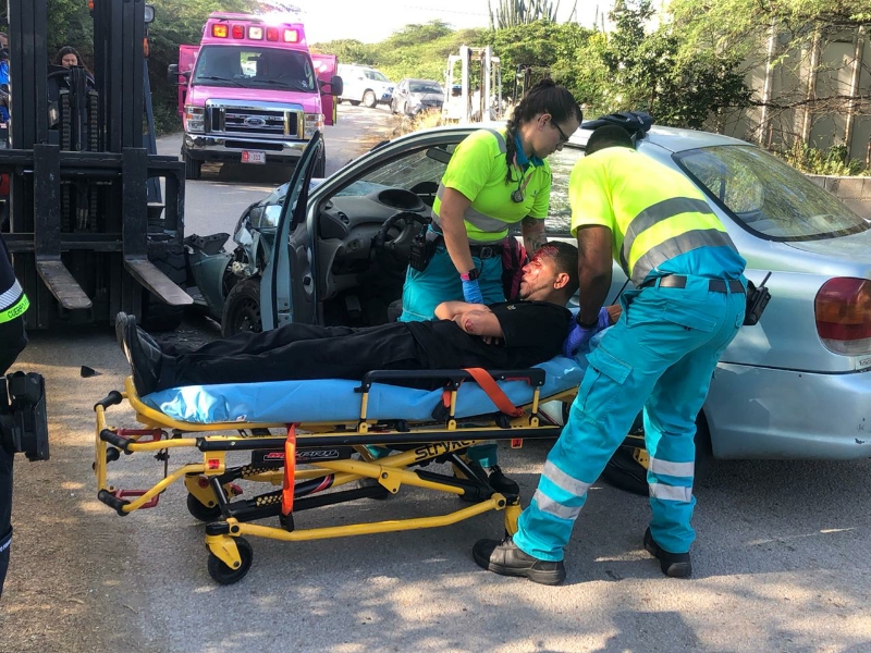 Accidente Entre Forklifter Y Un Toyota Yaris.