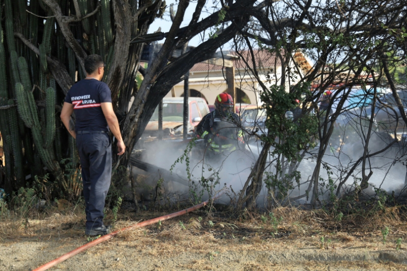 Brandweer Aruba Cu Man Yen Diamars Atardi Berghok A Kima Na Piedra Plat..5