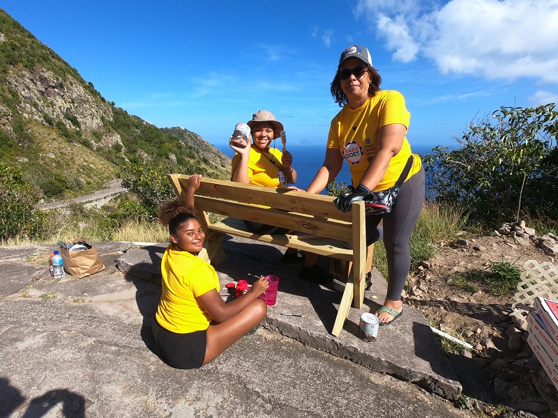 Saba Doet 2023 New Bench At St. Johns....