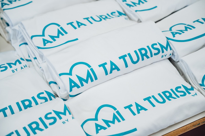 Ami Ta Turismo T Shirts