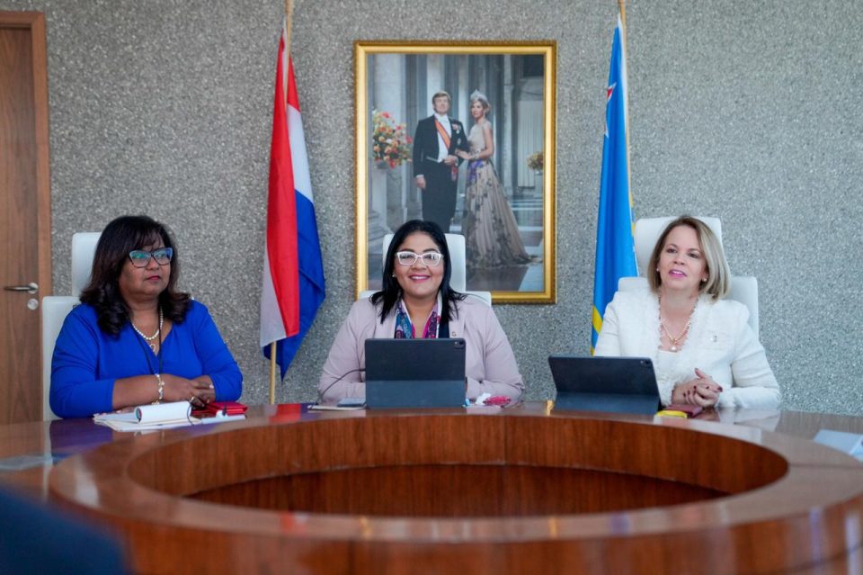 Minister Xiomara Maduro Hunto Cu Minister President Evelyn Wever Croes