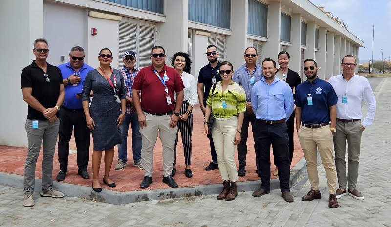 Kivi Caribbean Visit And Tour Of Aeropuerto Internacional Reina Beatri