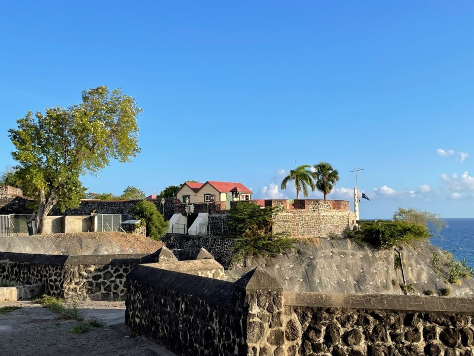 Aunke Statia Generalmente No Ta Un Isla Popular Pa Turismo E Habitantenan Ta Gosa Di Interaccion Cu Bishitante .4