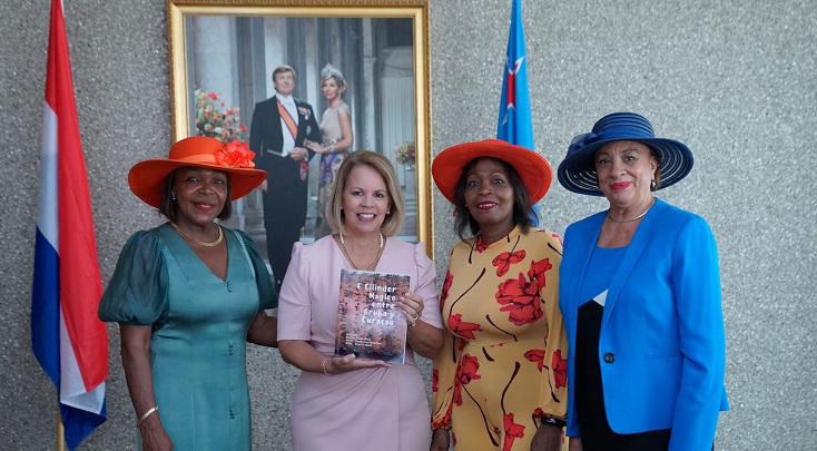 Bishita Di ‘The Hat Ladies Di Corsou Cerca Prome Minister.1