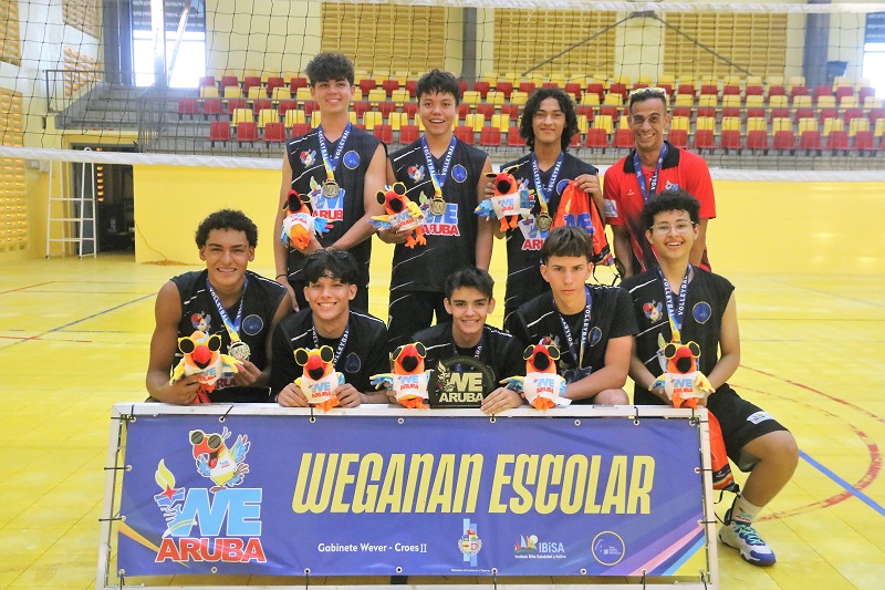 Minister Endy Croes Ta Felicita Colegio Nigel Matthew Cu A Titula Campeon Di Volleyball C Mucha Homber .2