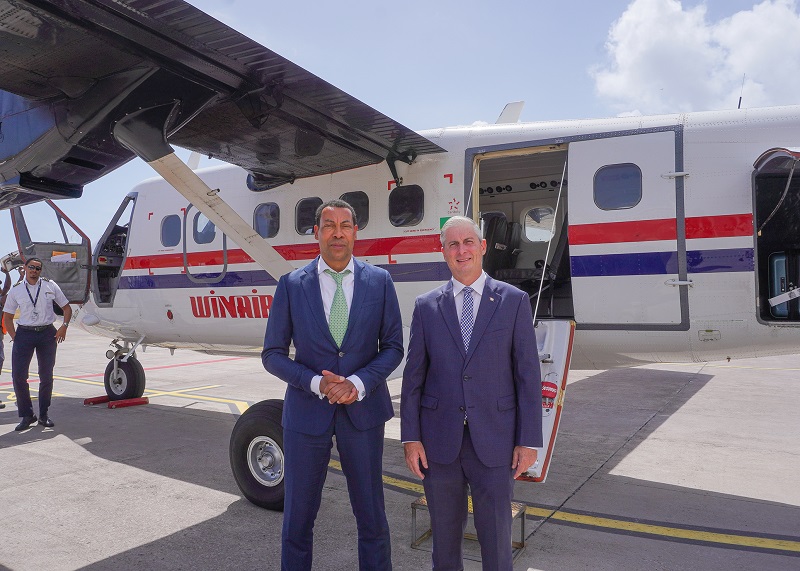 Minister Weerwind Arrives At Airport