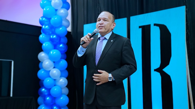 Minister Endy Croes Ta Felicita Graduacion 2023 Di E.p.b. Oranjestad Unit Tecnica.2