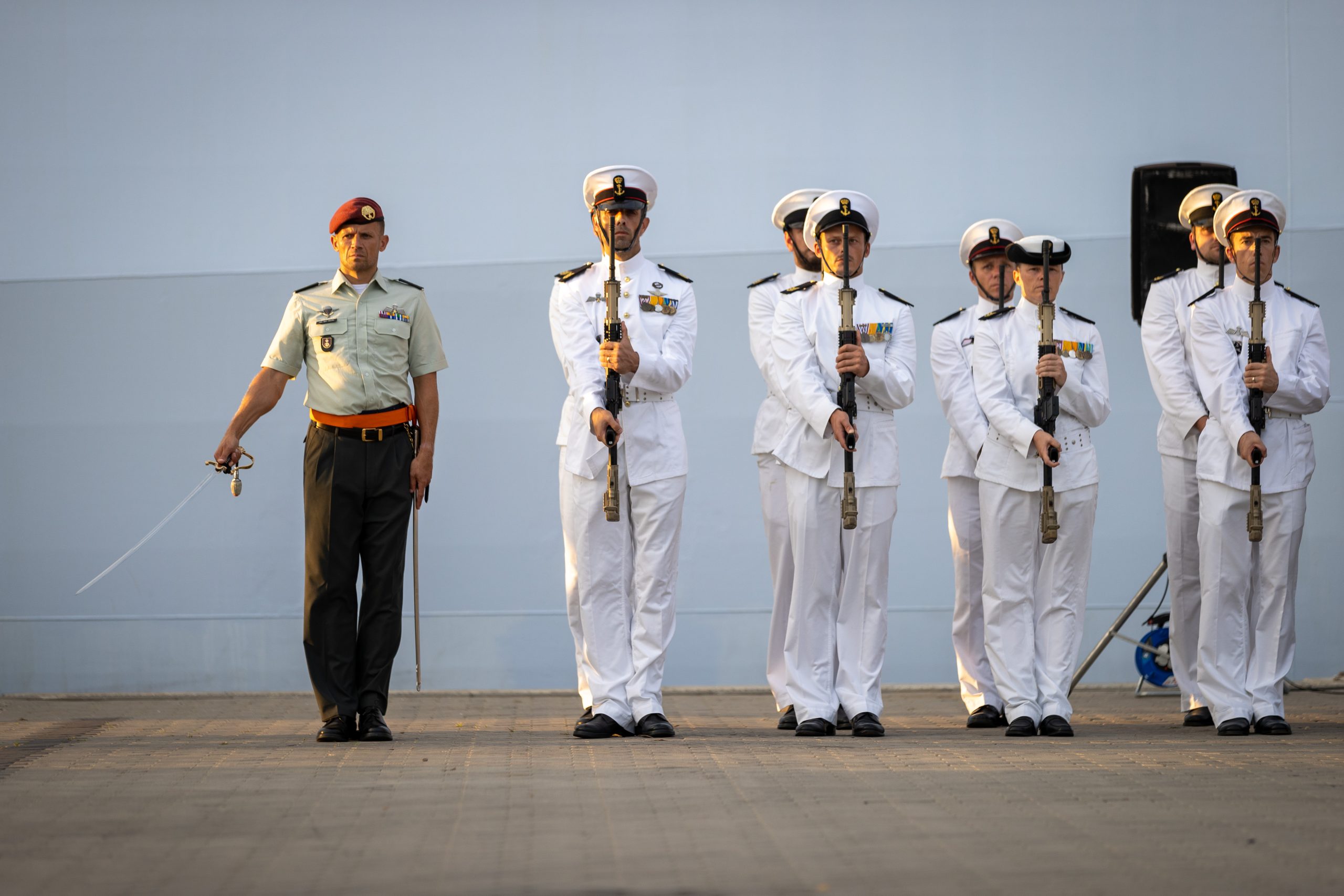 Hansen Comandante Entrante Di Forsanan Naval Den Region Caribe Hulandes 2 1 Scaled