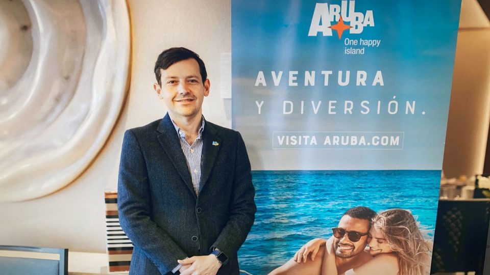 As Di 300 Pareha A Renoba Nan Promesa Matrimonial Durante ‘Aruba I Do