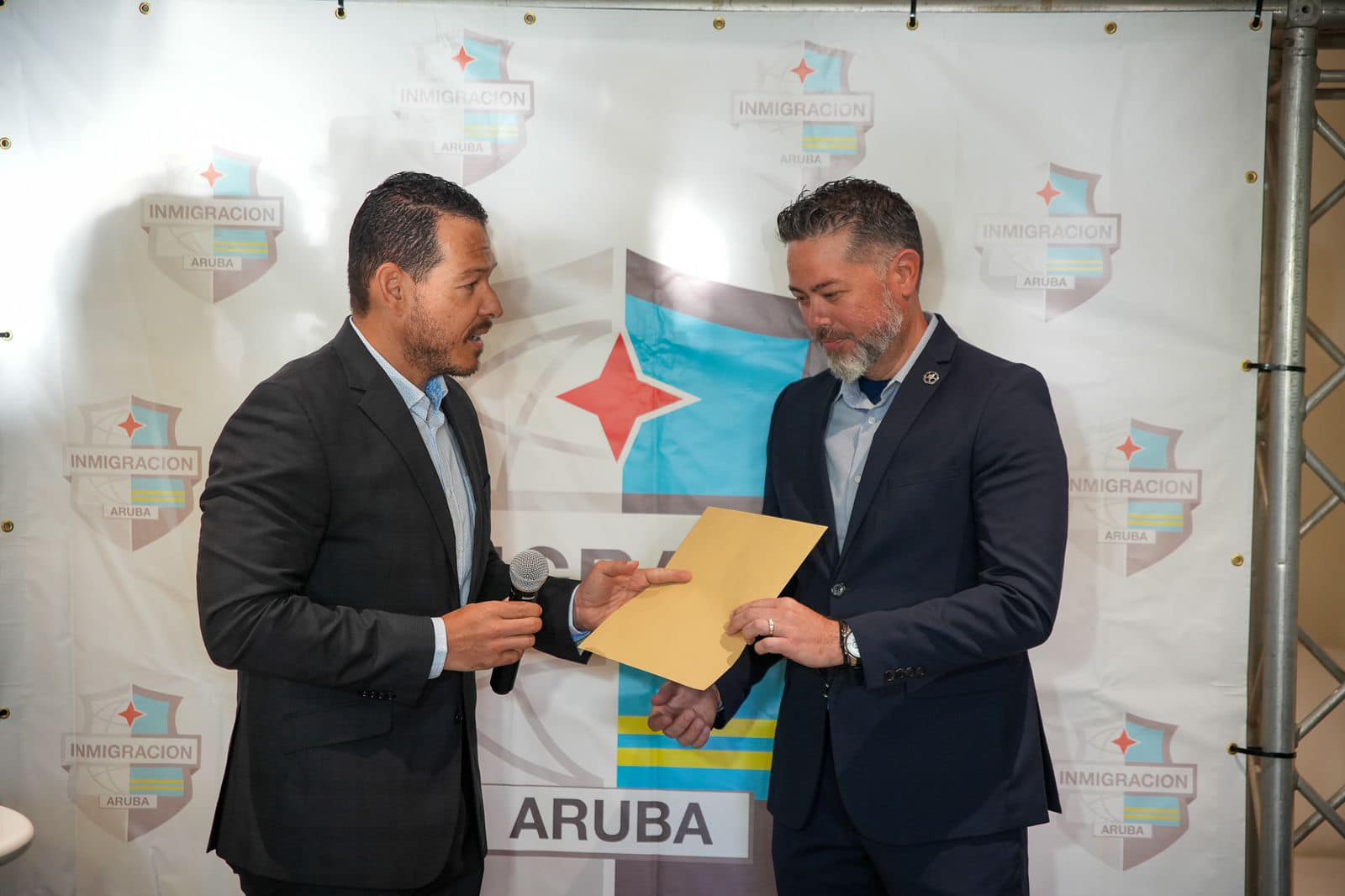 Arubas Immigration Corps Becomes Official After 10 Years 2