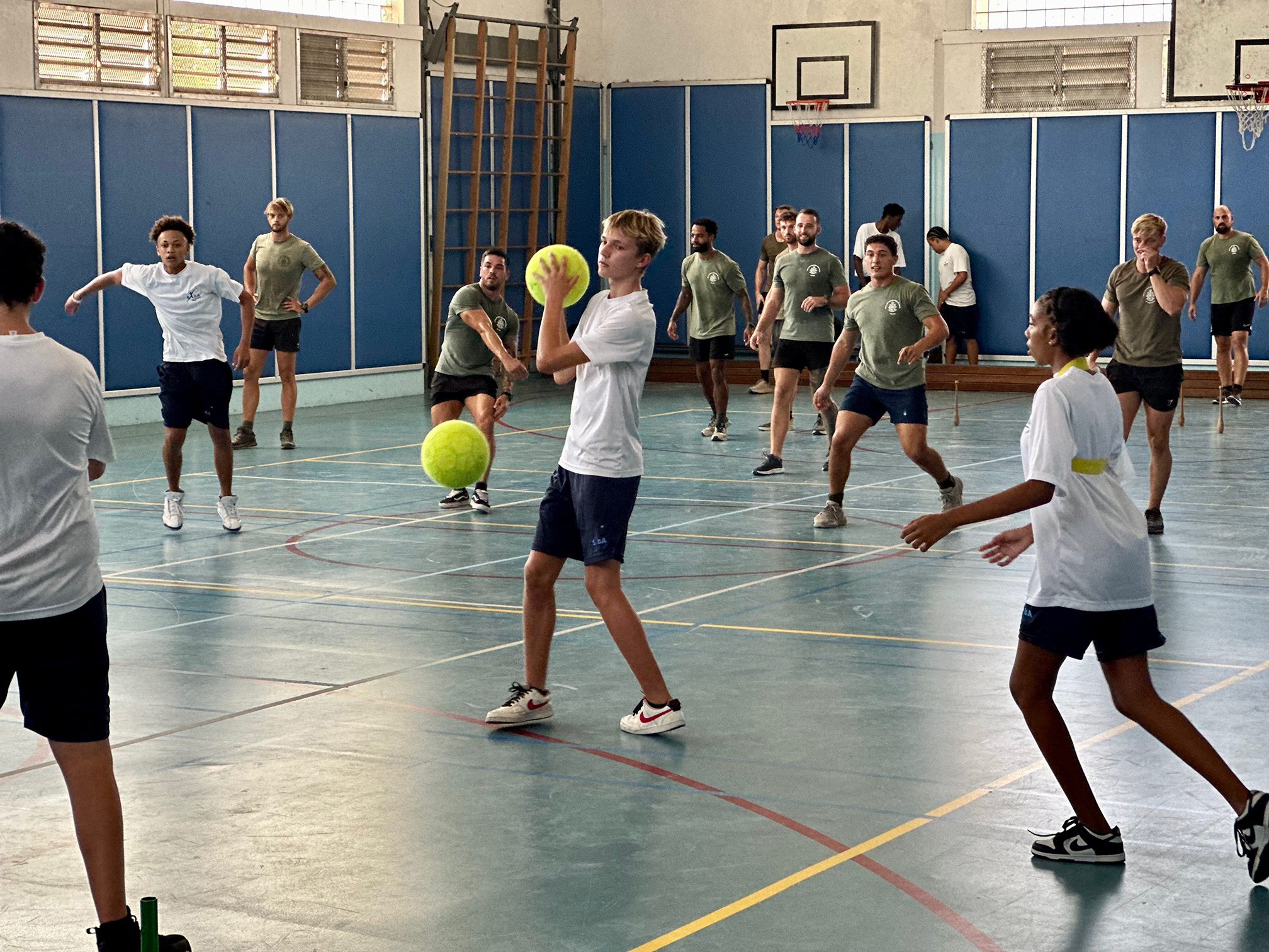 Dutch Marines Visit Saba 4