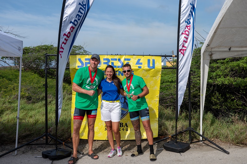 Green Corridor Duathlon Patrocina Pa Aruba Bank Un Exito Rotundo.4