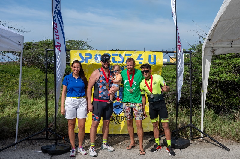 Green Corridor Duathlon Patrocina Pa Aruba Bank Un Exito Rotundo.5