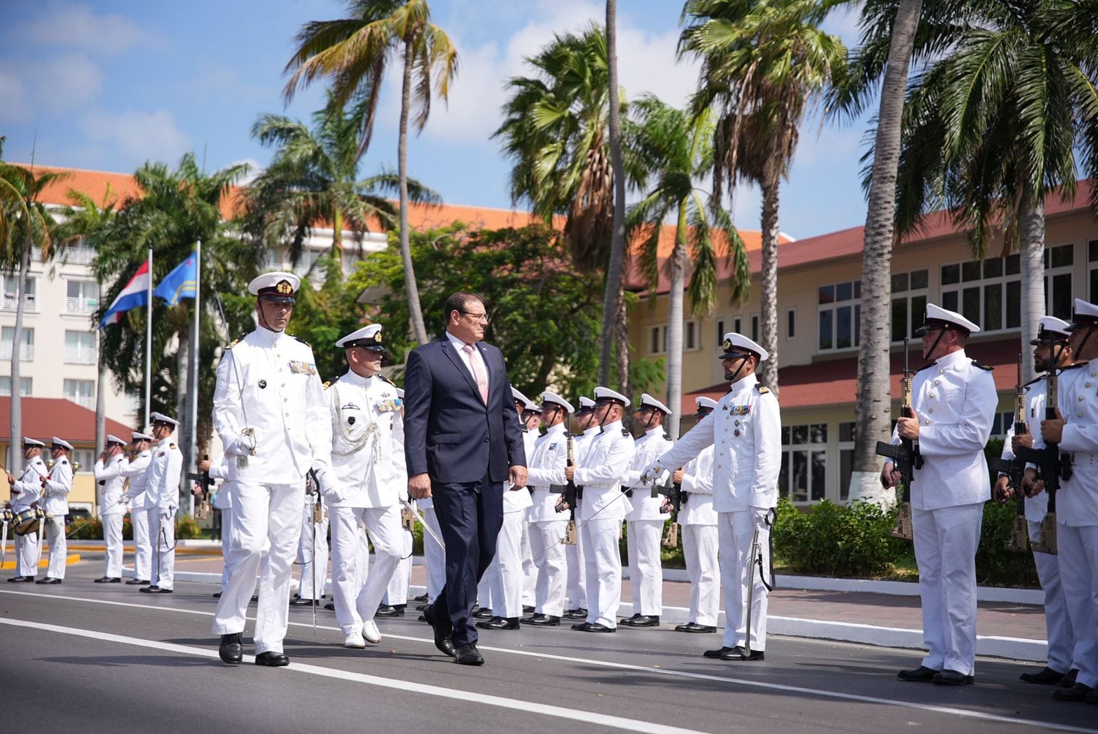 Pap A Reeligi Presidente Y Vice Presidente Di Parlamento Di Aruba 1