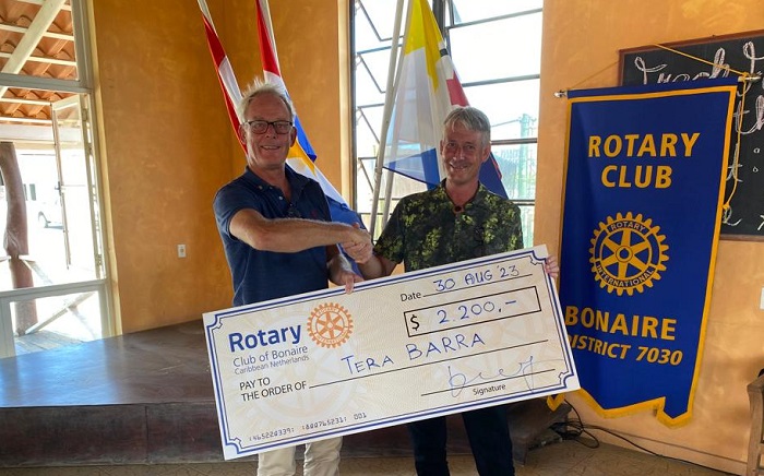 Pap Rotary Club Bonaire Ta Apoya Tera Barra 1