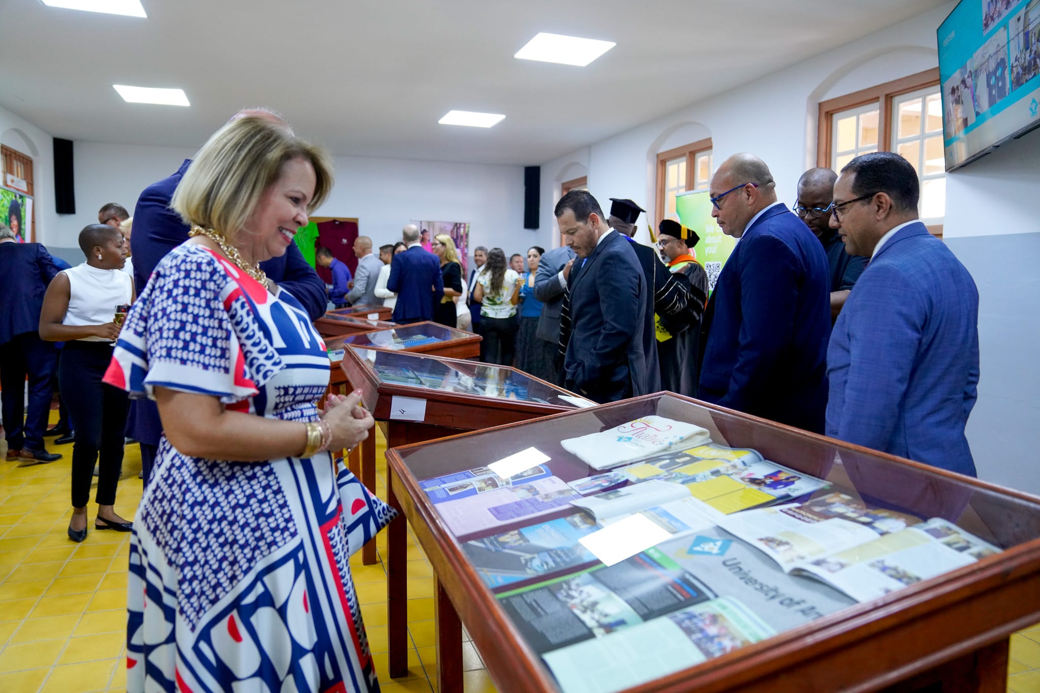 Prome Minister Ta Orguyoso Di Universidad Di Aruba Pa 35 Ana Creando Profesionalnan Na Aruba 8