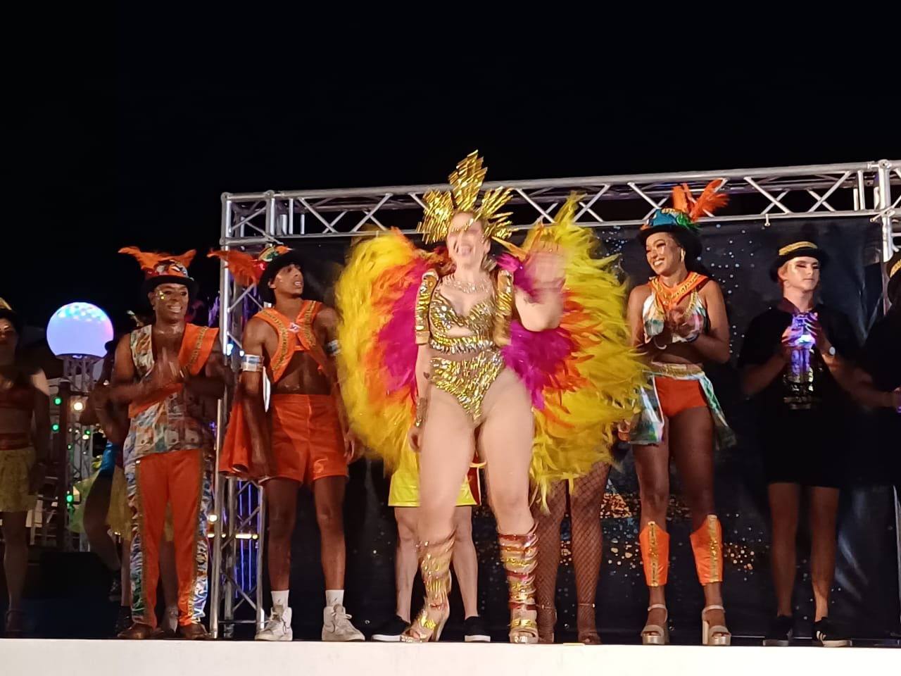 Aruba Tourist Carnaval Group A Lansa Su Mes Oficialmente