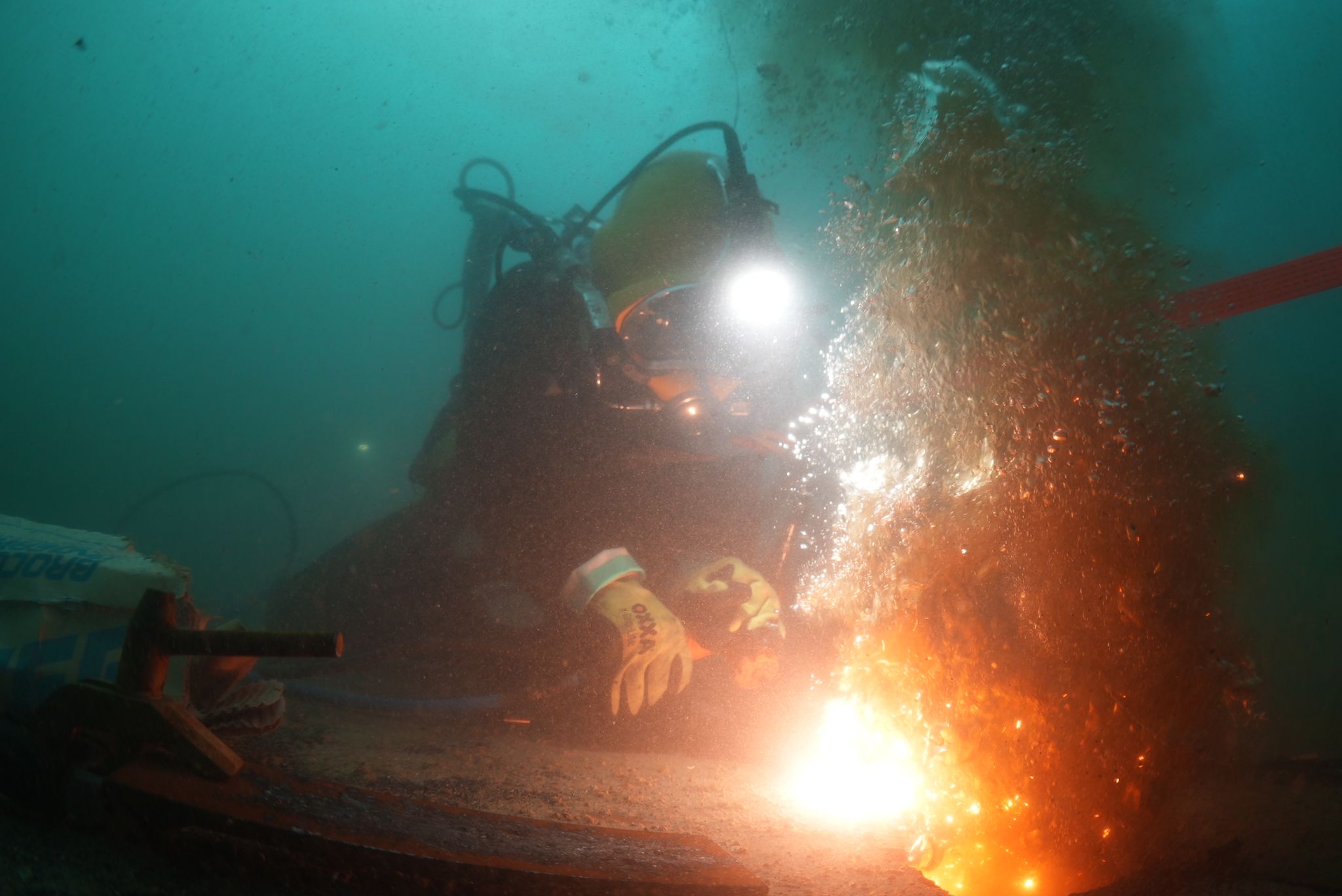 Bushinan Di Marina A Start Ku Rekuperashon Di Ponton Grandi Den Haf Di Bullenbaai